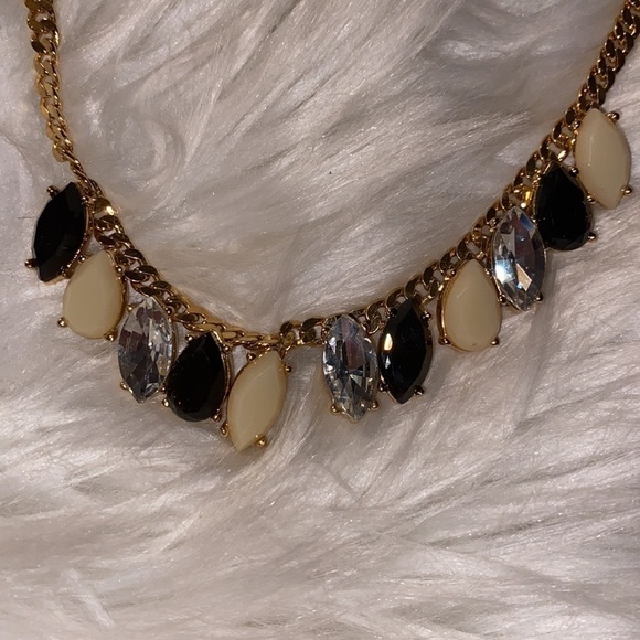 Kate Spade Gardens of Paris necklace - Picture 5 of 9